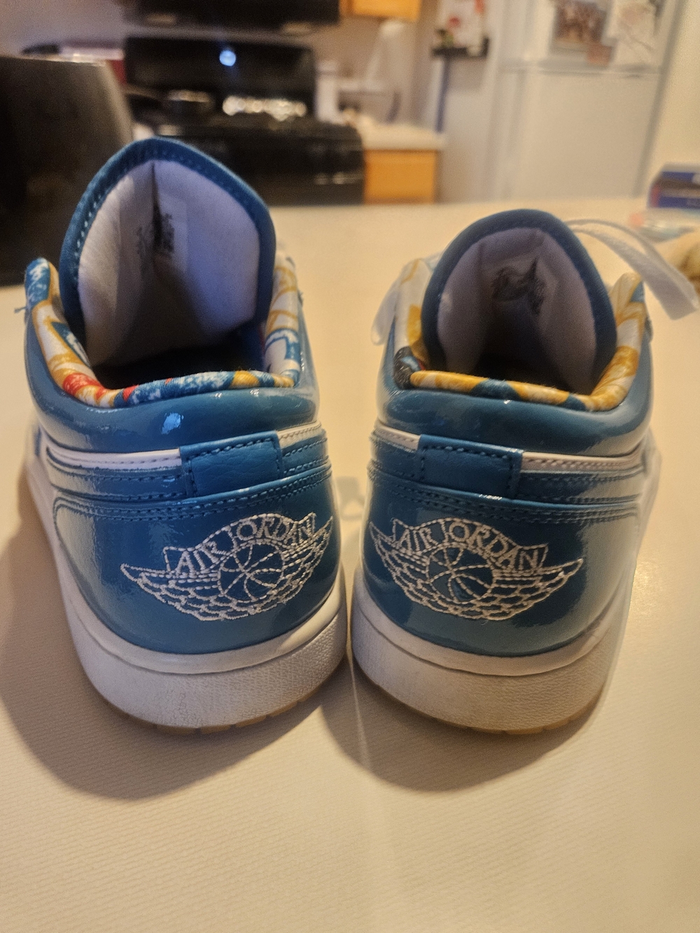 Jordan Kids Low-Top Sneakers in Teal Blue Size 7y